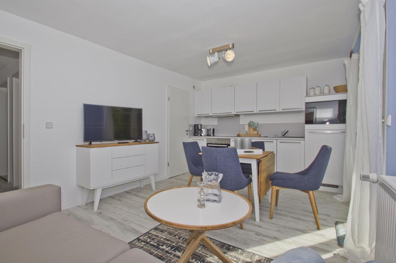 Moderne Ferienwohnung Mit Balkon, Meerblick - Ferienresidenz Zwei Boddenfewo 1-2 Lietzow Exterior foto