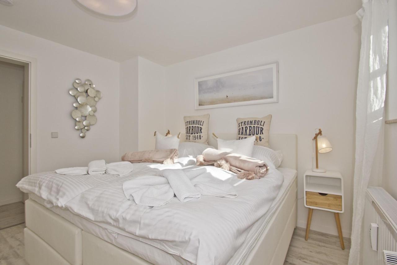 Moderne Ferienwohnung Mit Balkon, Meerblick - Ferienresidenz Zwei Boddenfewo 1-2 Lietzow Exterior foto